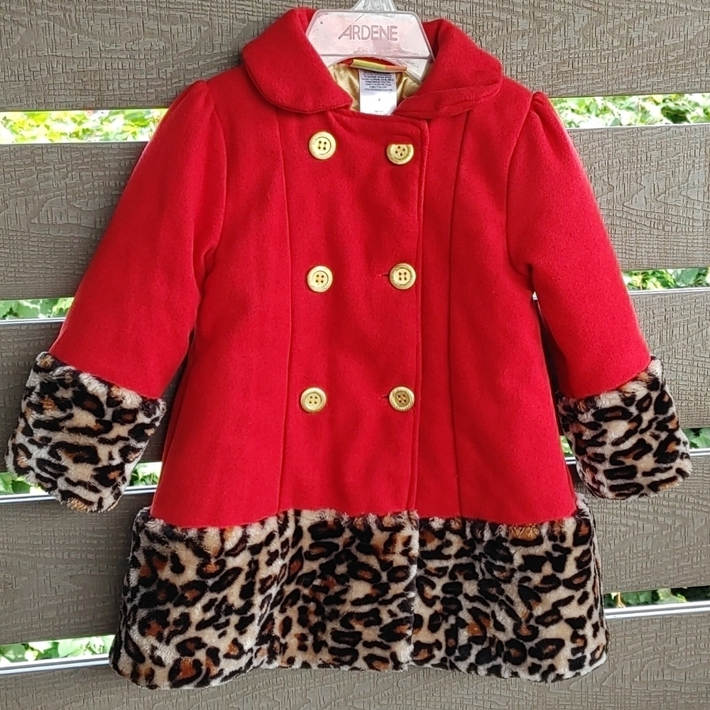 Beautiful Penelope & Mack girls Coat size 4
